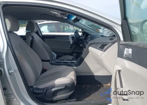 2017 Hyundai Sonata z USA, uszkodzony, nr VIN 5NPE24AF5HH584372